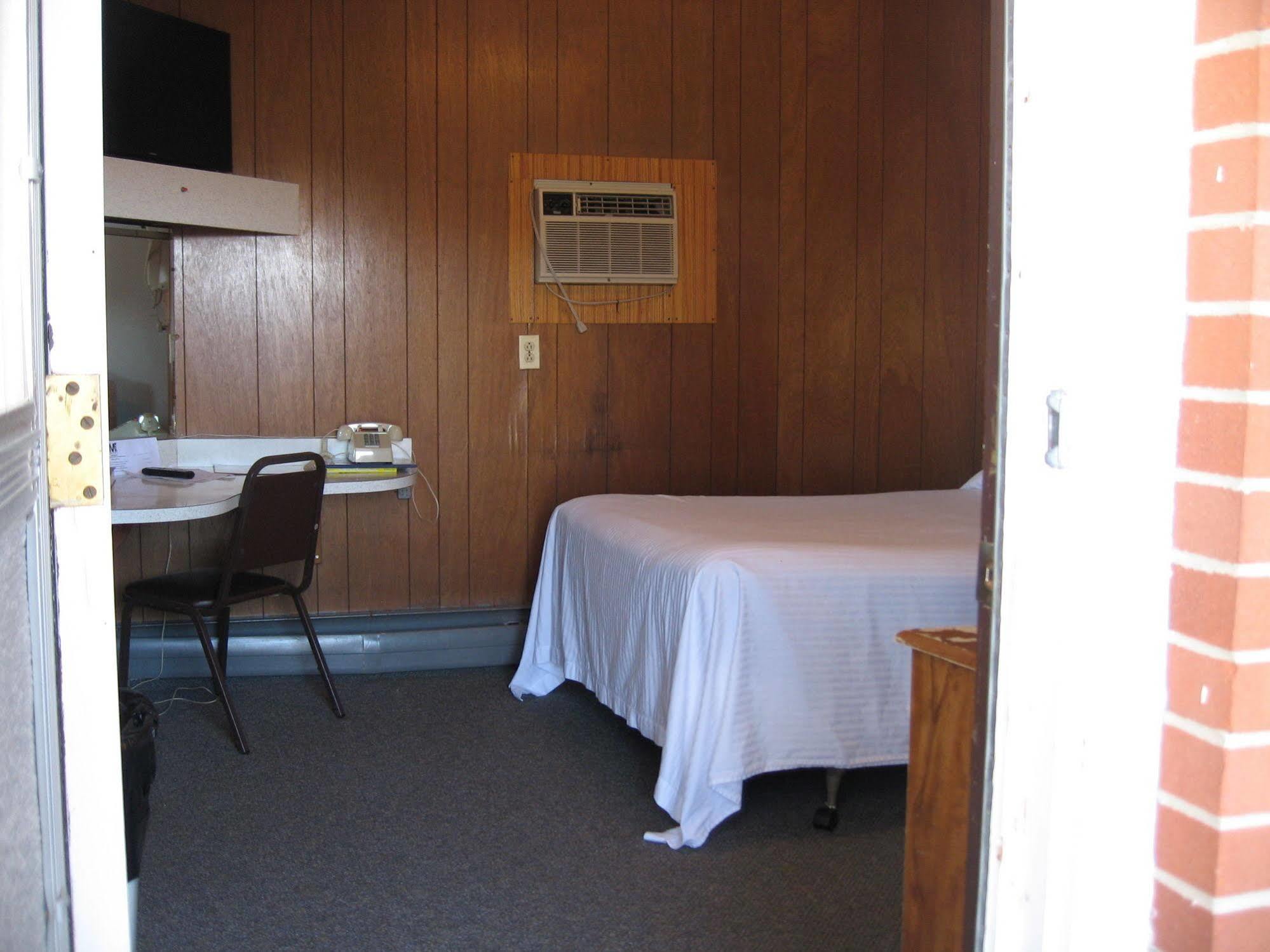 Magnuson Hotel Wauseon Екстериор снимка
